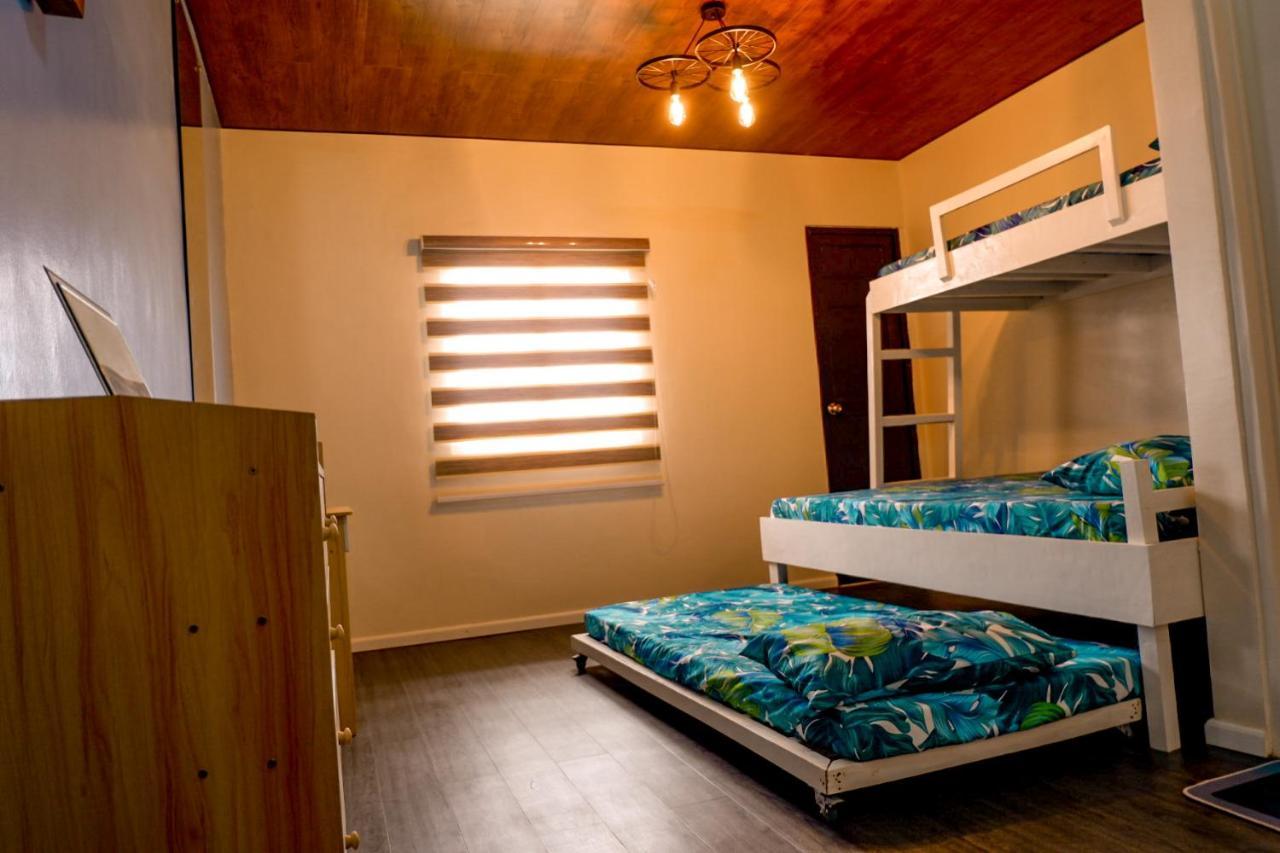 Puffer Isle Resort Dingalan Екстериор снимка